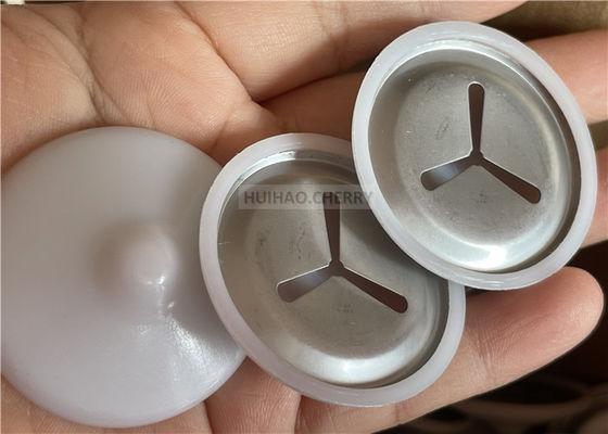 Clipes de isolamento acústico em aço inoxidável 304 com polietilenos brancos, montados em pinos de solda CD de 38mm