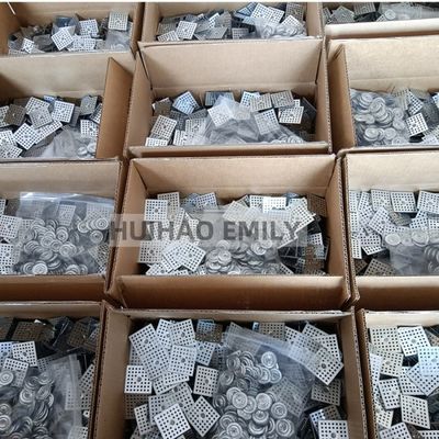 Sistema HVAC Acessórios de hardware Isolamento Pin Nails com base perfurada
