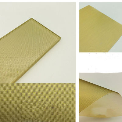 Divisória de vidro laminado de malha metálica dourada