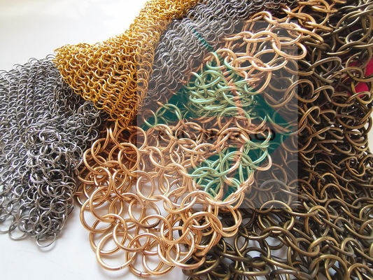 Tela do isolamento das escadarias de Ring Mesh Curtain Electroplated Colors Finished da separação do corredor